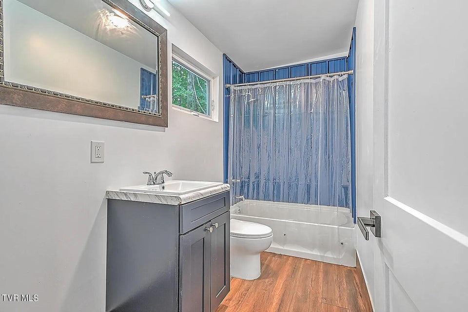 Photo #31: 3 Overlook Court