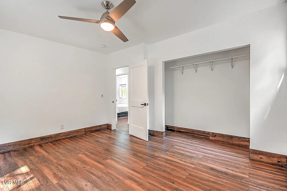 Photo #38: 3 Overlook Court