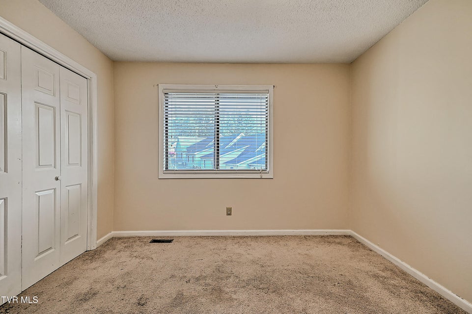 Photo #16: 605 Redstone Drive