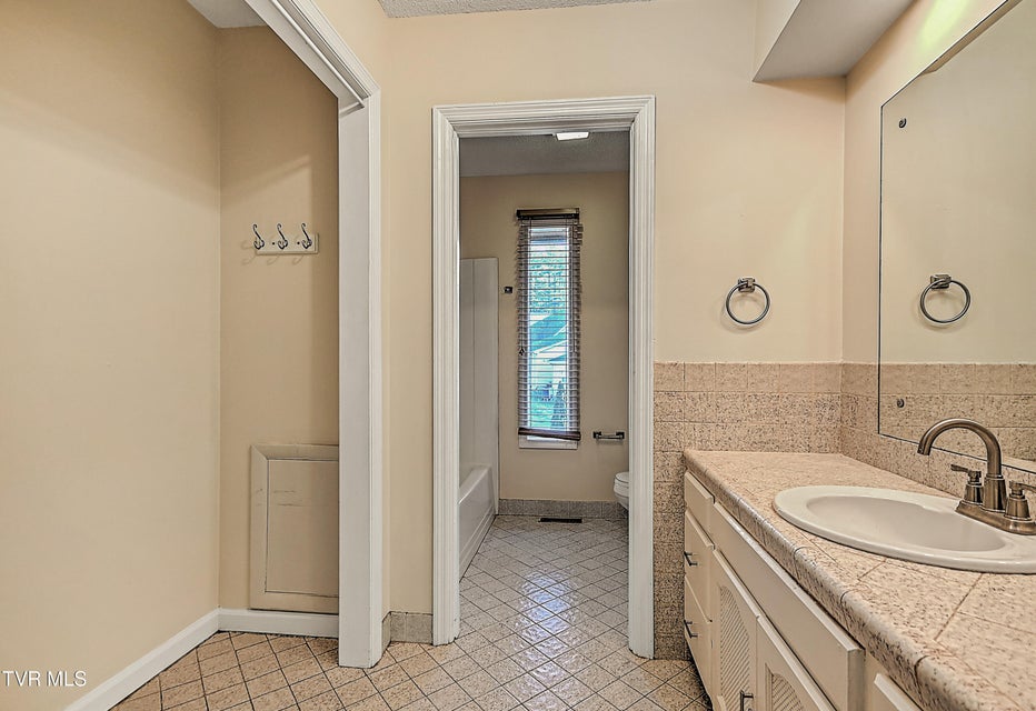 Photo #18: 605 Redstone Drive