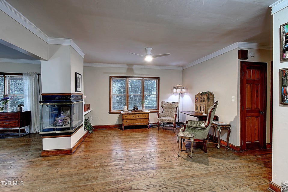 Photo #19: 627 Maple Street