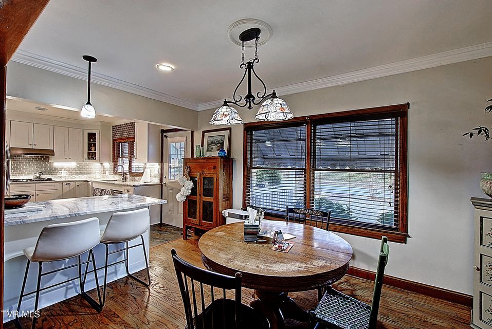 Photo #31: 627 Maple Street