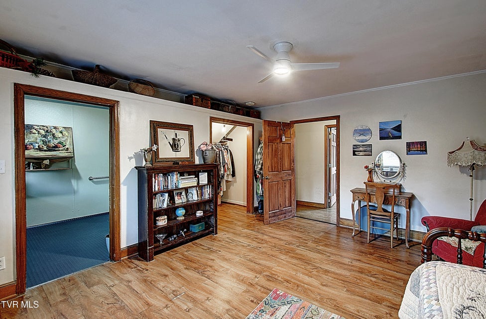 Photo #34: 627 Maple Street