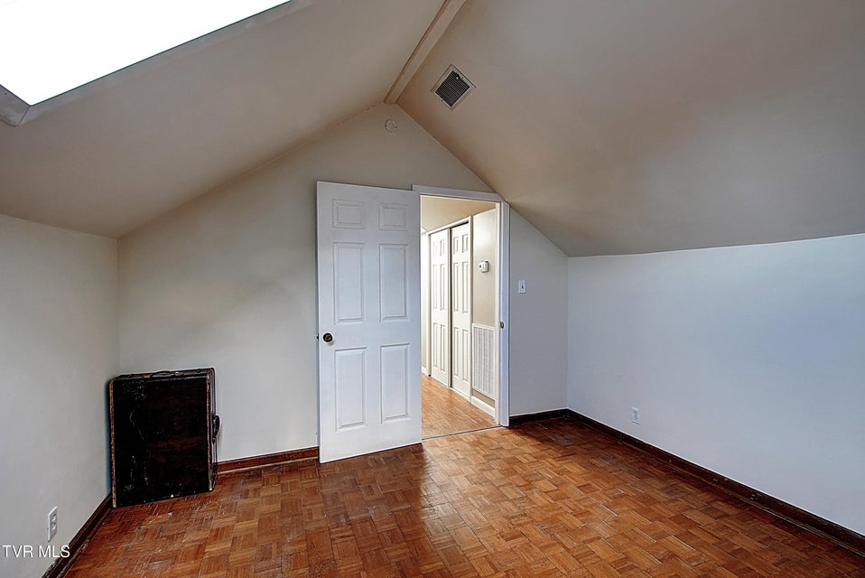 Photo #42: 627 Maple Street