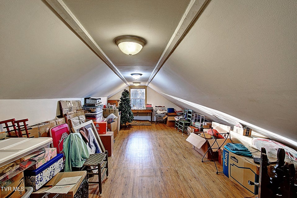 Photo #43: 627 Maple Street