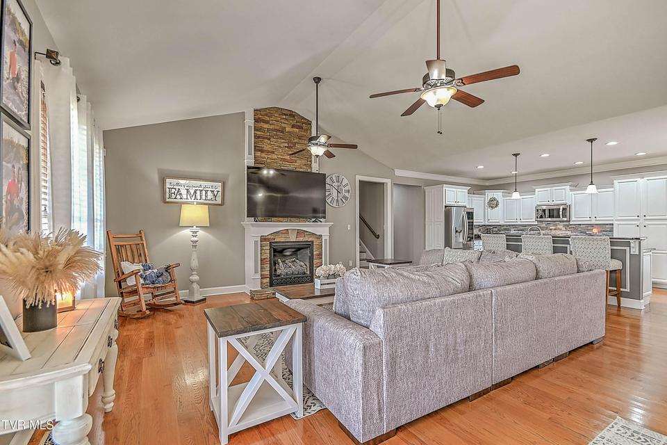 Photo #14: 19796 Spur Strap Road