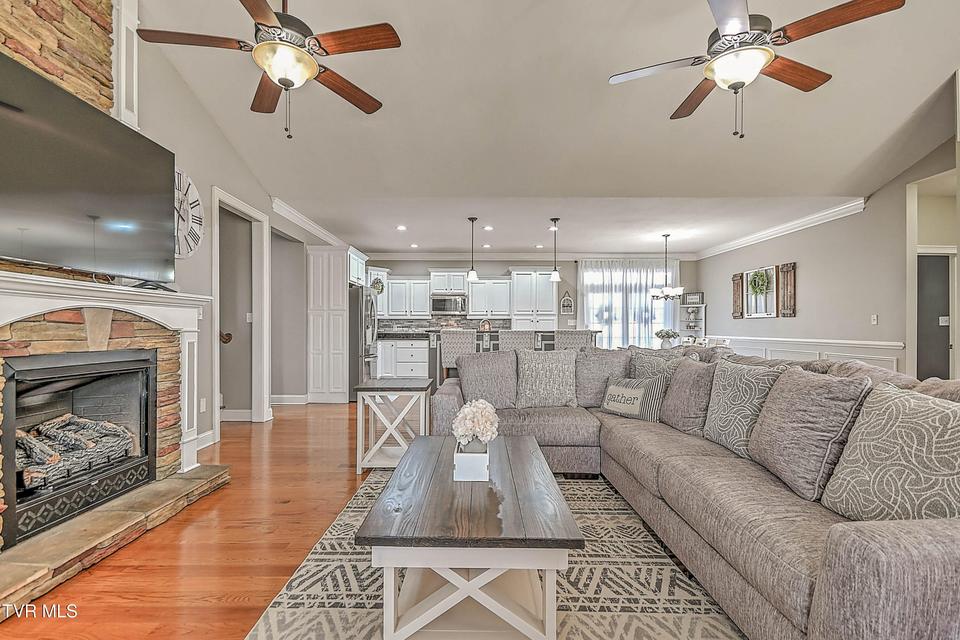 Photo #15: 19796 Spur Strap Road