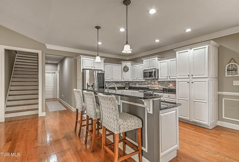 Photo #18: 19796 Spur Strap Road