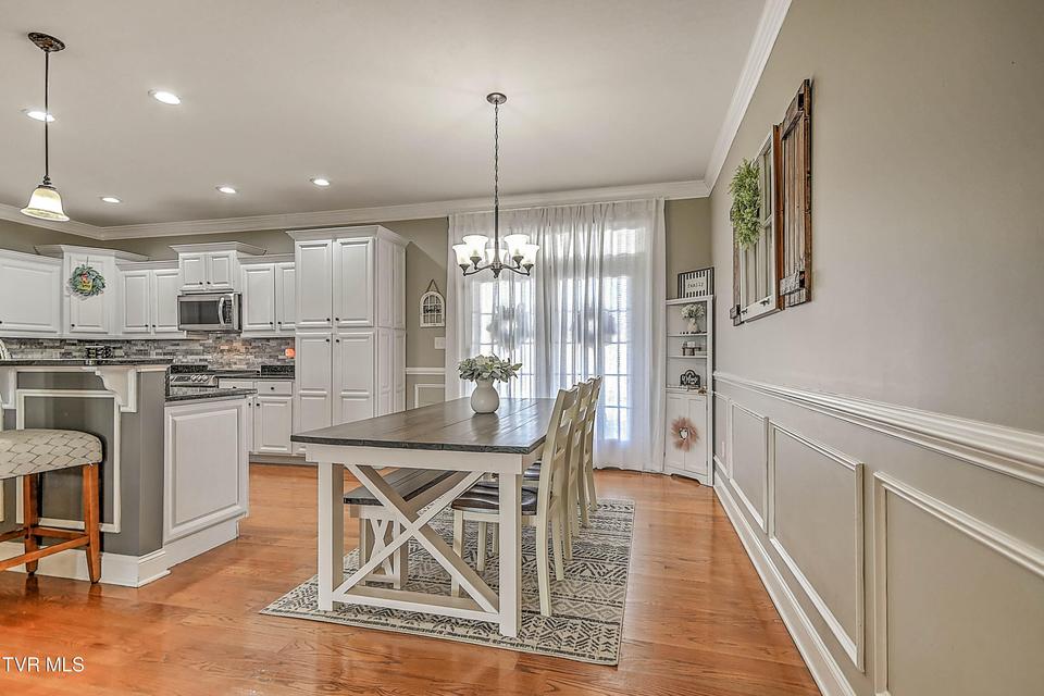 Photo #19: 19796 Spur Strap Road