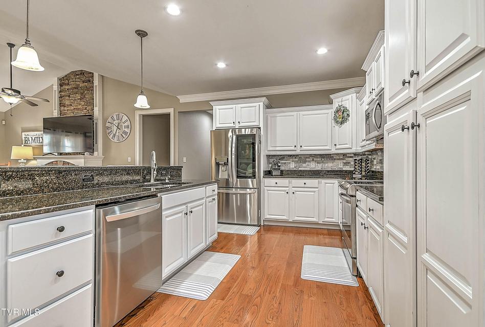 Photo #21: 19796 Spur Strap Road