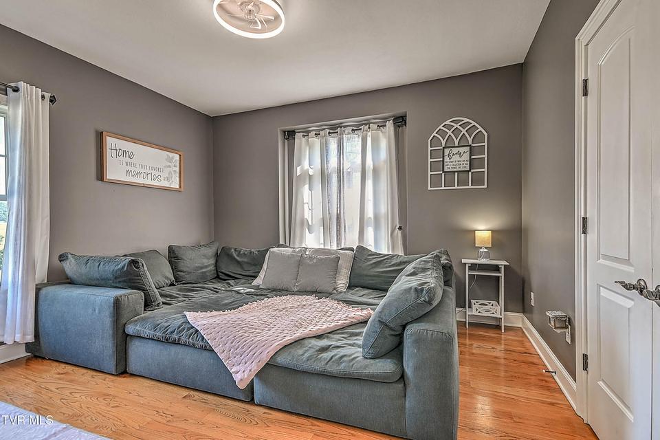 Photo #31: 19796 Spur Strap Road