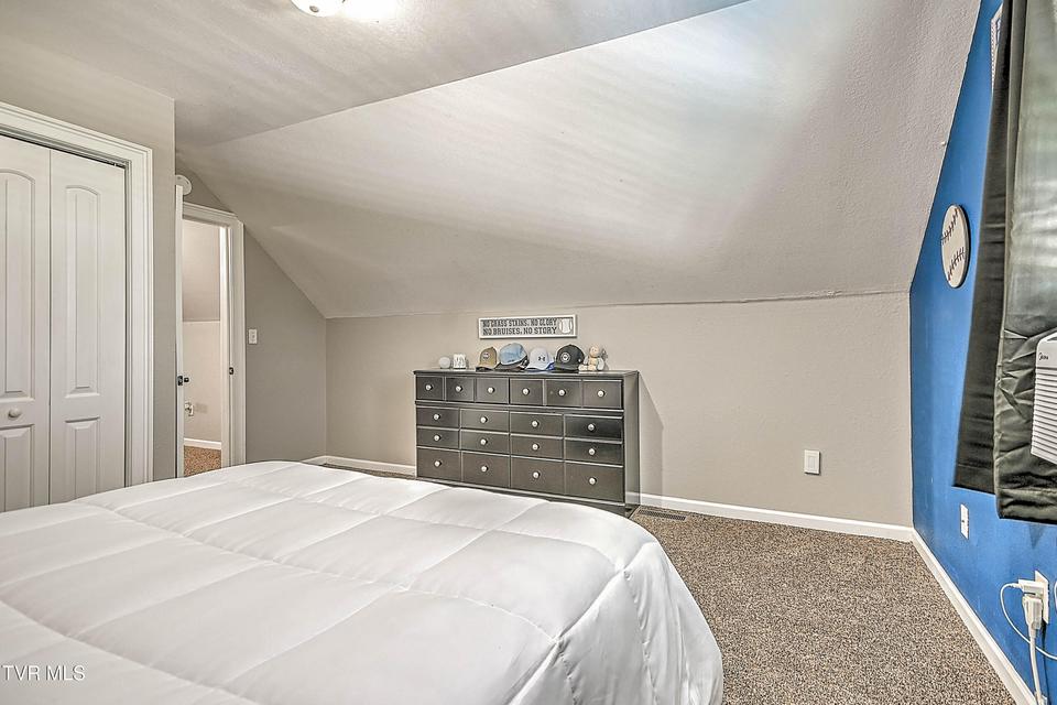 Photo #48: 19796 Spur Strap Road