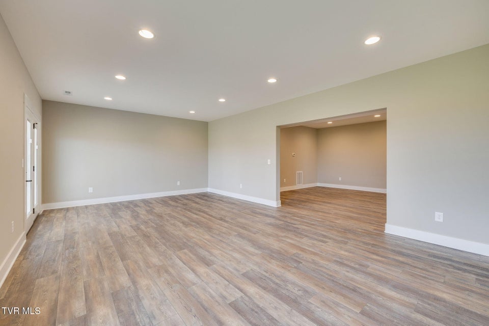 Photo #34: 1436 Cabot Cove