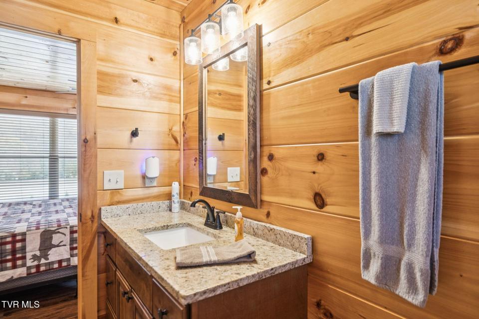 Photo #36: 3871 Holders Grove Road