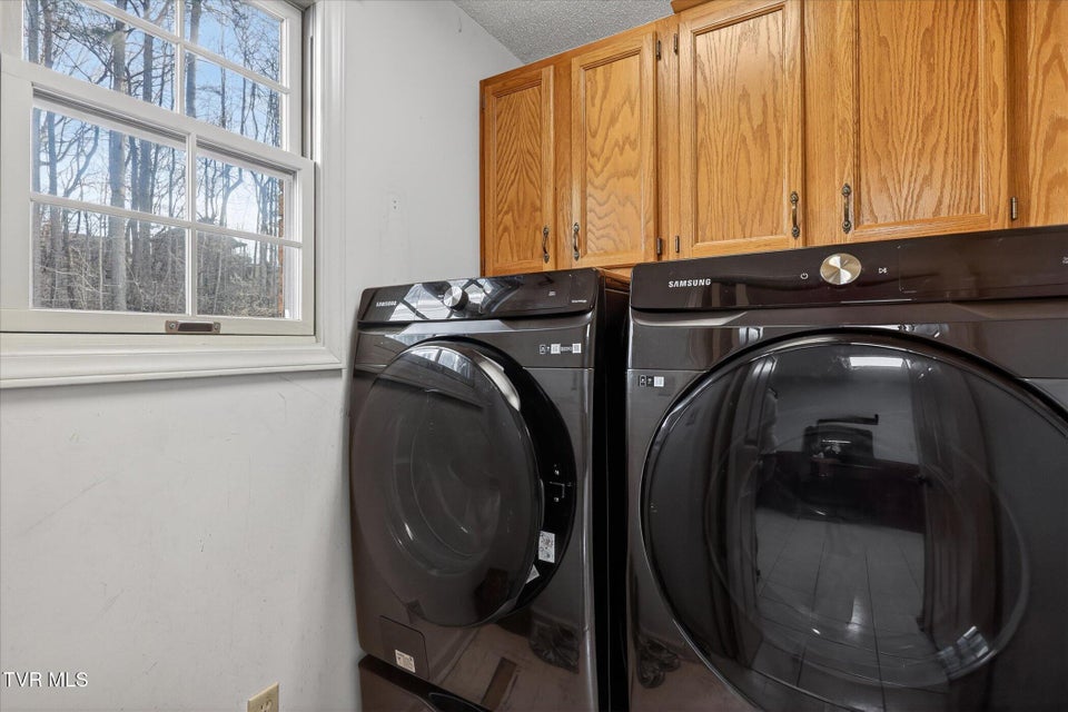 Photo #16: 425 Rosewood Lane