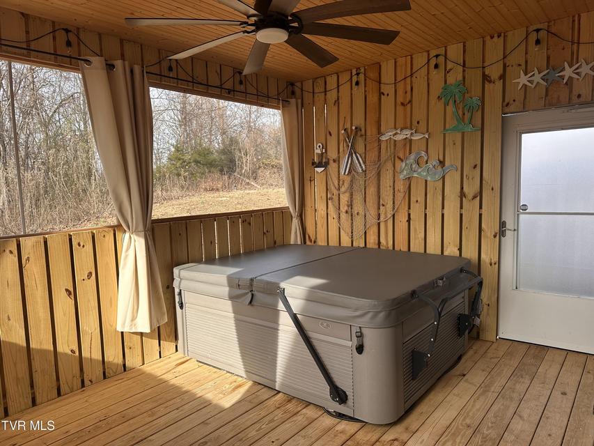 Photo #10: 168 Montvale Road