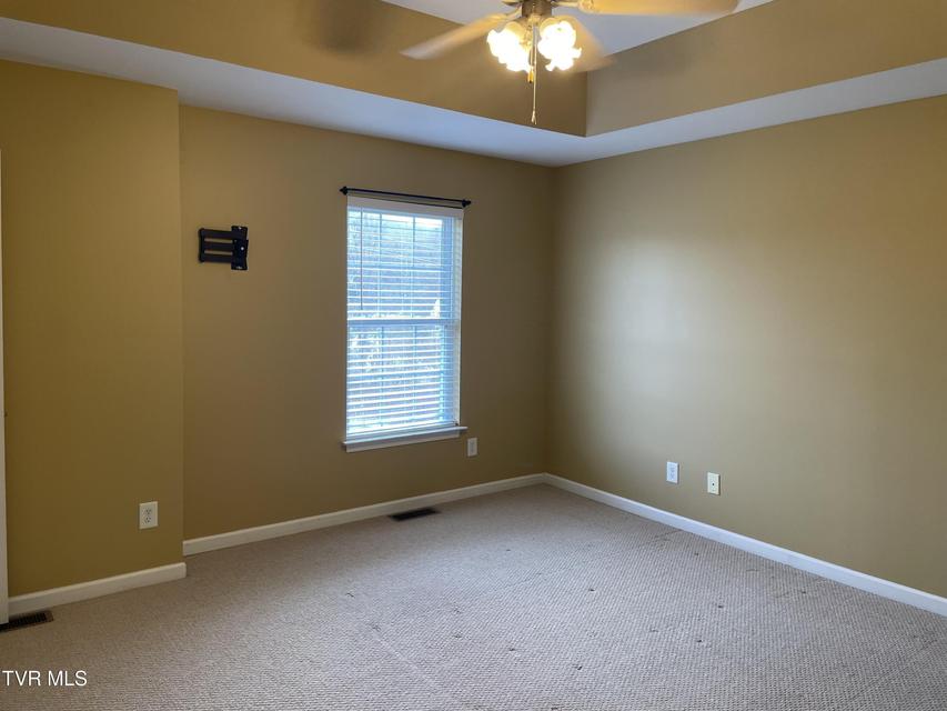 Photo #20: 168 Montvale Road