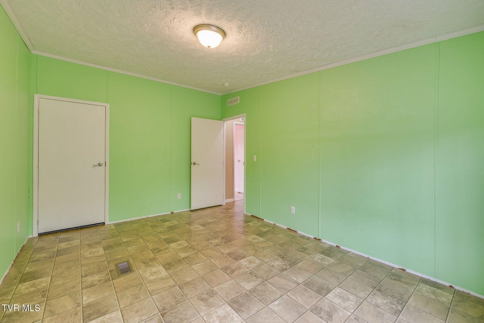 Photo #28: 160 Keller Road