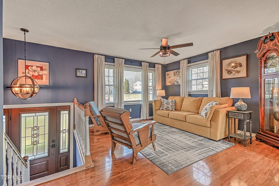 Photo #4: 428 Timber Oak Drive