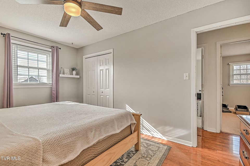 Photo #18: 428 Timber Oak Drive