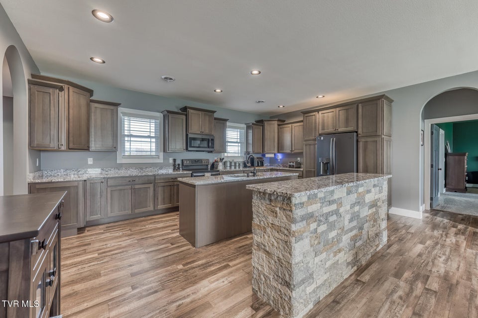 Photo #18: 210 Raders Sidetrack Road