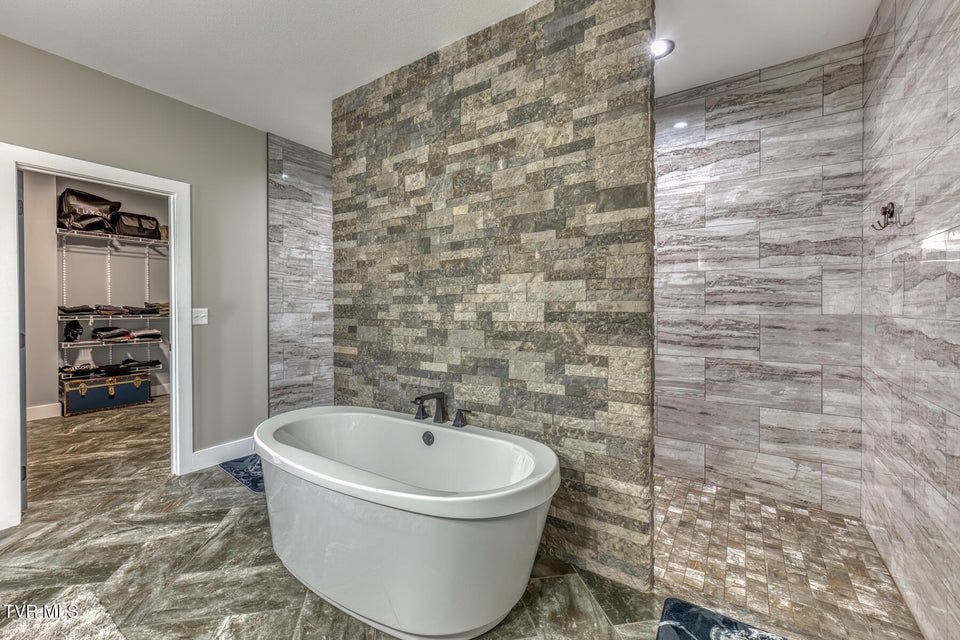 Photo #23: 210 Raders Sidetrack Road