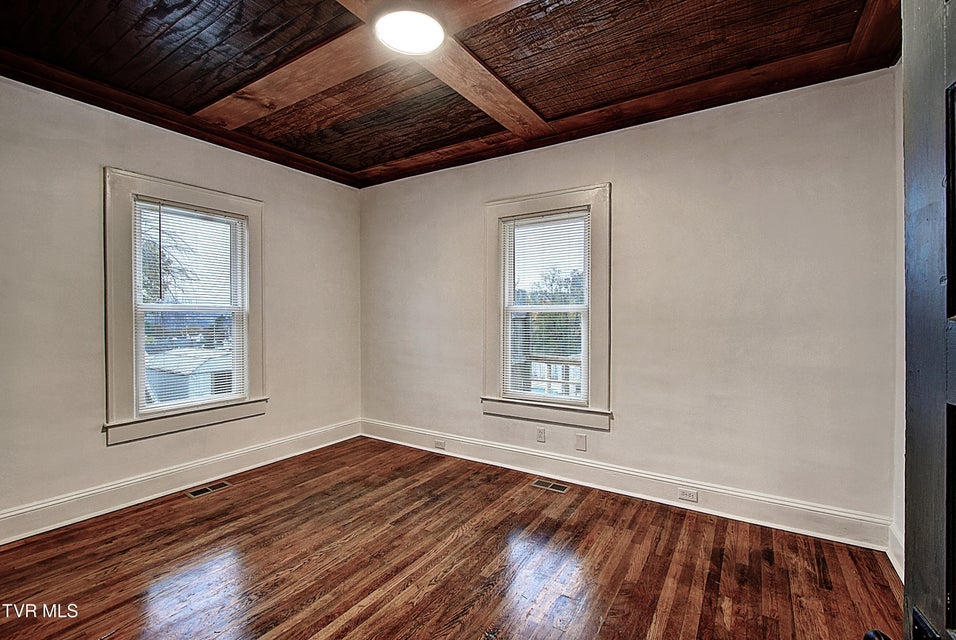 Photo #24: 612 Lynn South Avenue