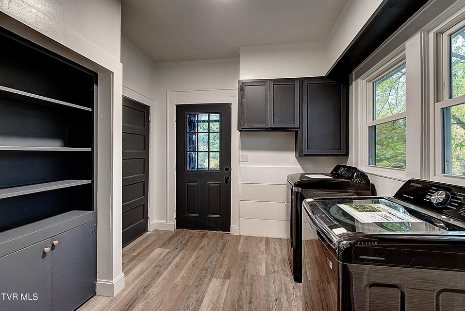 Photo #29: 612 Lynn South Avenue