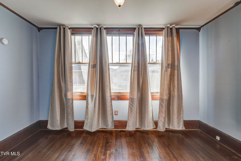 Photo #7: 245 Opekiska Street