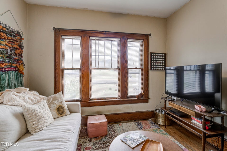 Photo #14: 1027 Elm Avenue