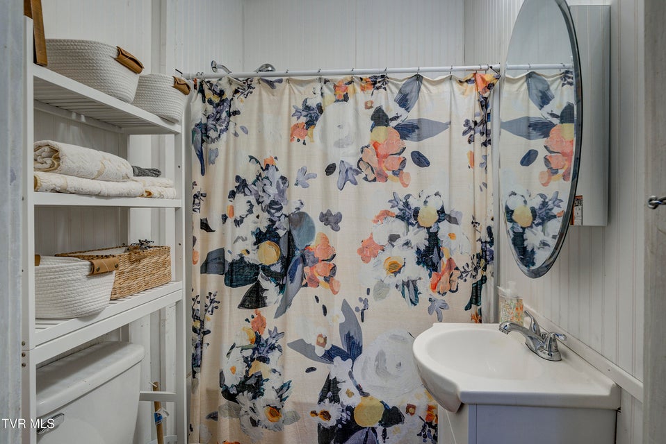 Photo #20: 1027 Elm Avenue