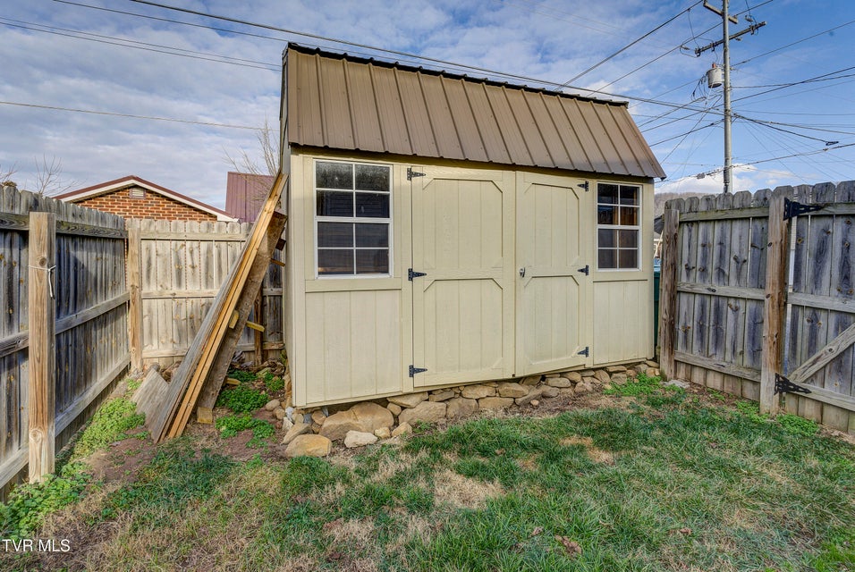 Photo #32: 245 Opekiska Street