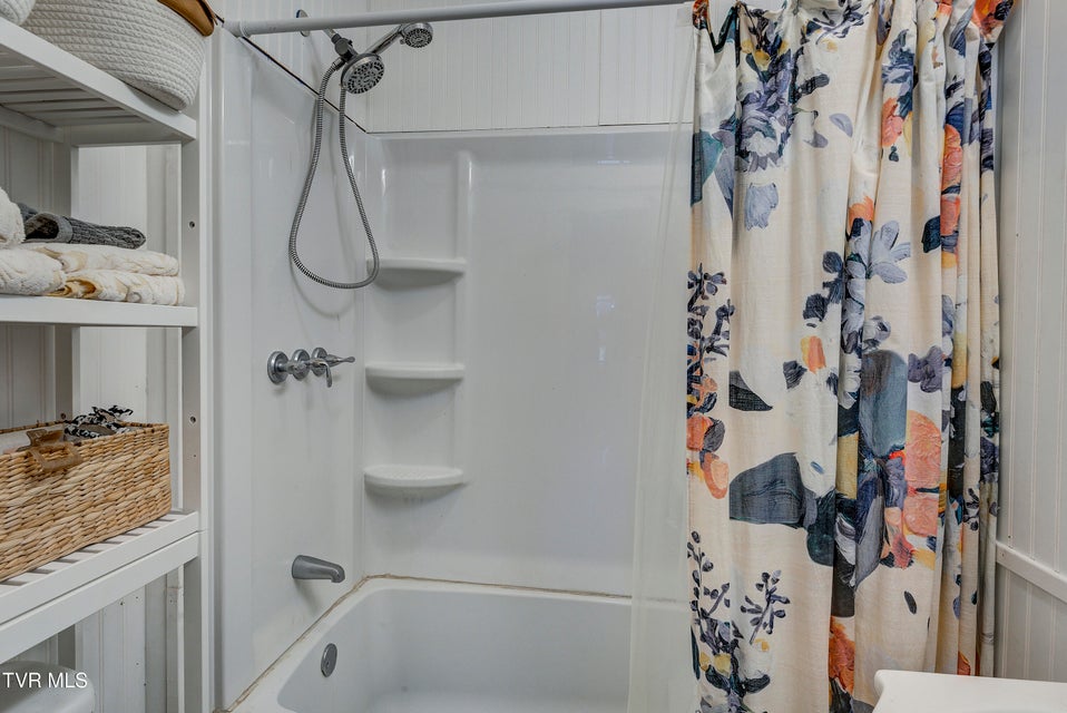 Photo #21: 1027 Elm Avenue