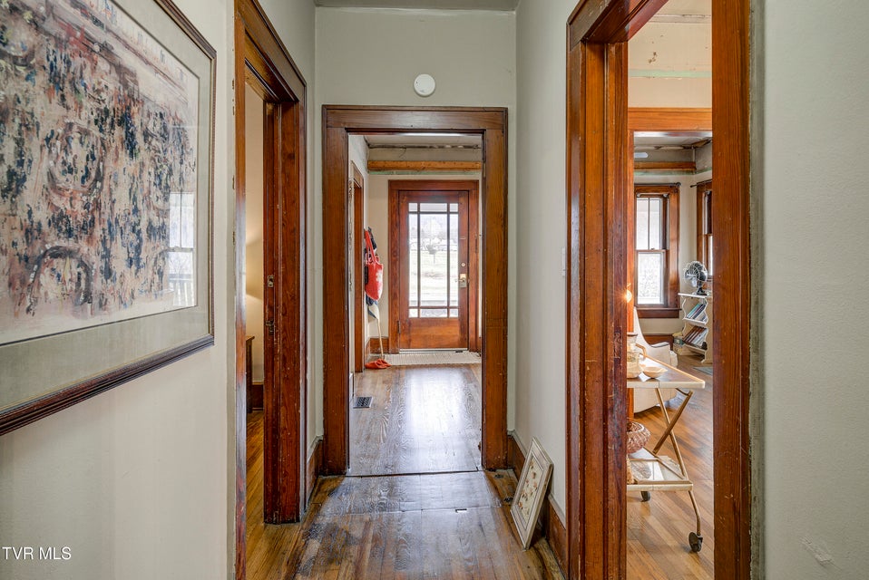 Photo #22: 1027 Elm Avenue