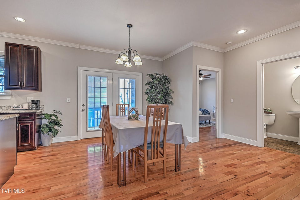 Photo #12: 581 Robert Court