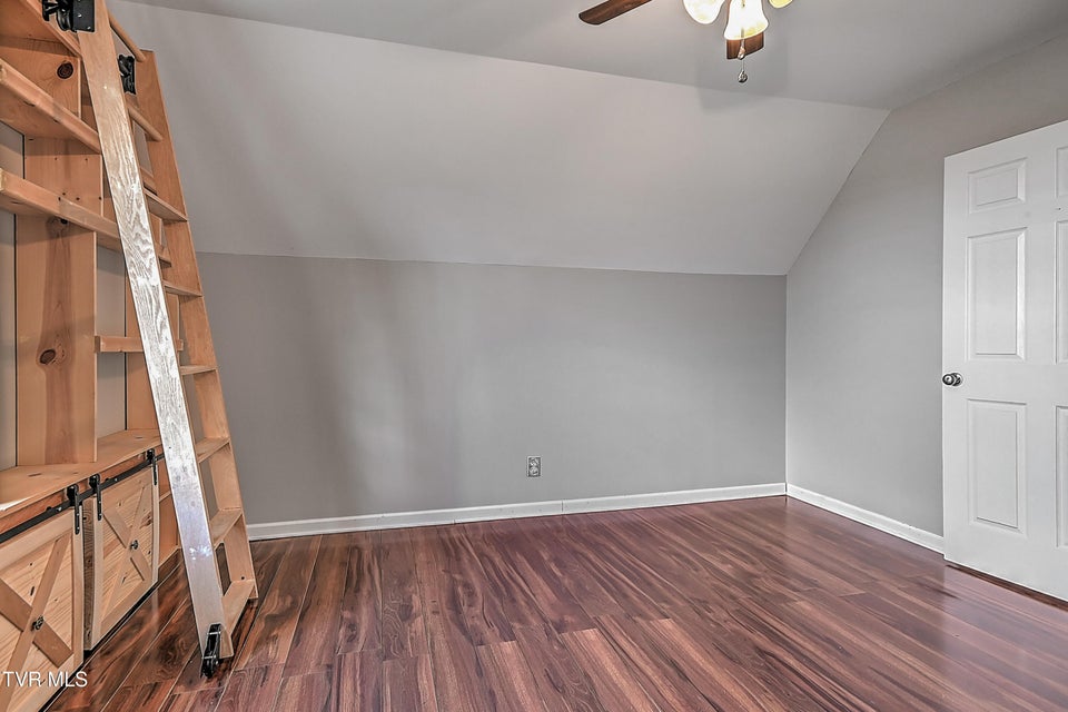 Photo #48: 581 Robert Court