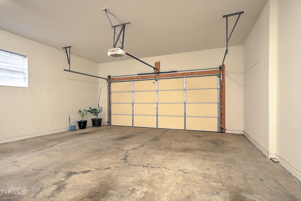 Photo #51: 581 Robert Court