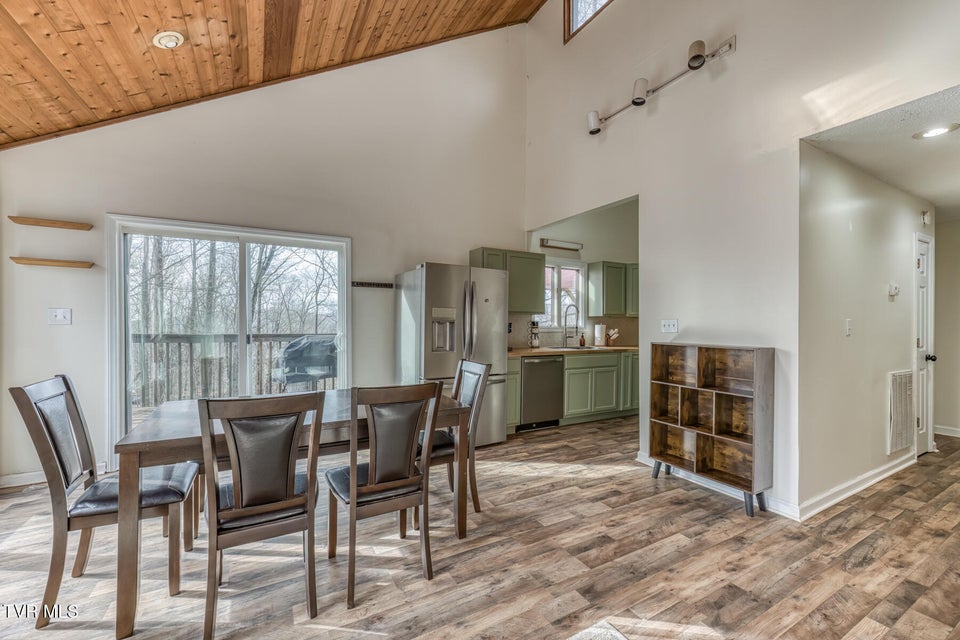 Photo #8: 704 Stuffle Street