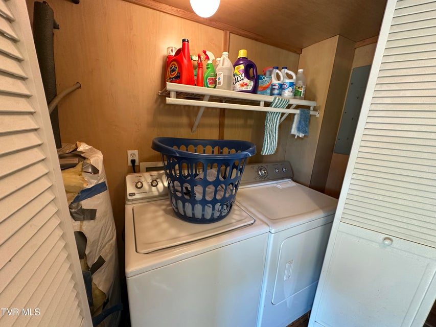 Photo #21: 3693 Sane Road