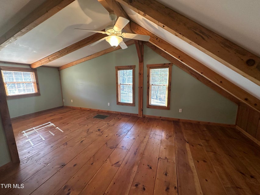 Photo #31: 3693 Sane Road