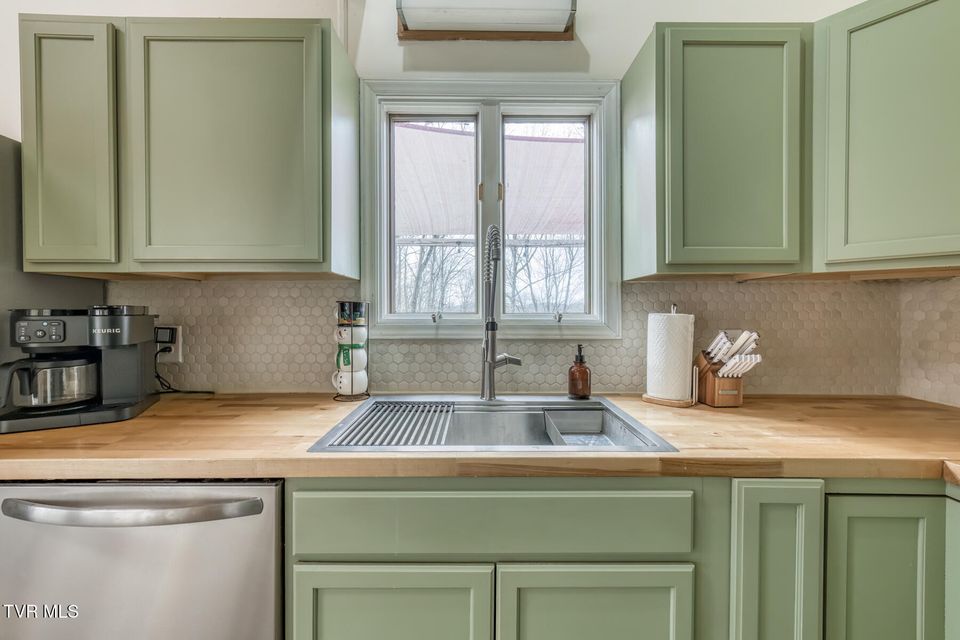 Photo #13: 704 Stuffle Street