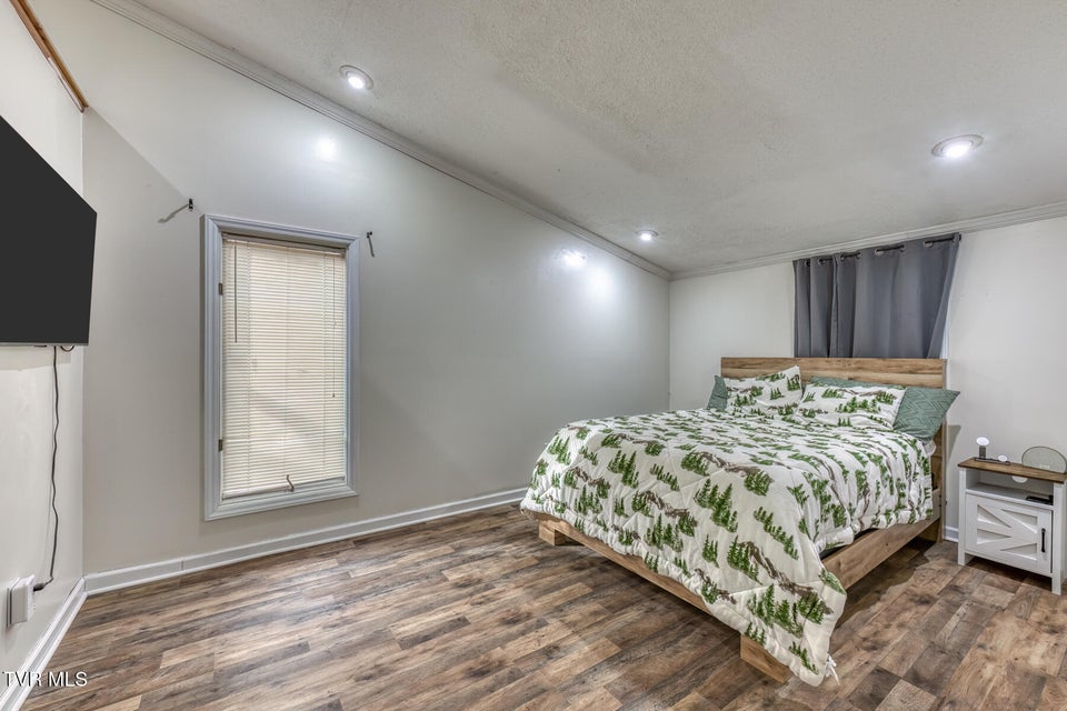 Photo #16: 704 Stuffle Street