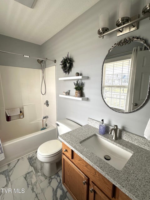 Photo #33: 230 Mockingbird Place