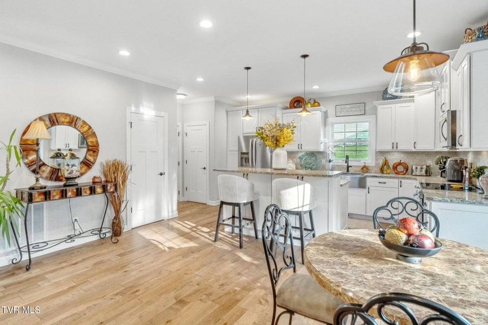 Photo #26: 356 Cameron Court