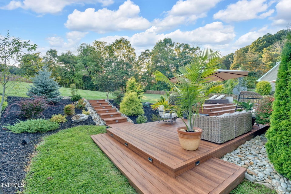 Photo #51: 356 Cameron Court