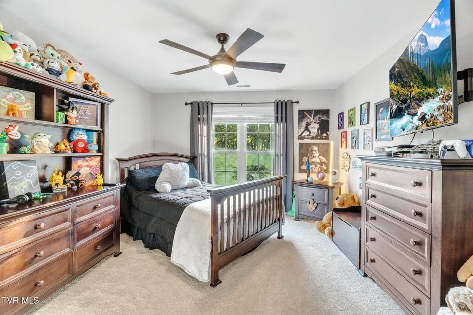 Photo #42: 356 Cameron Court