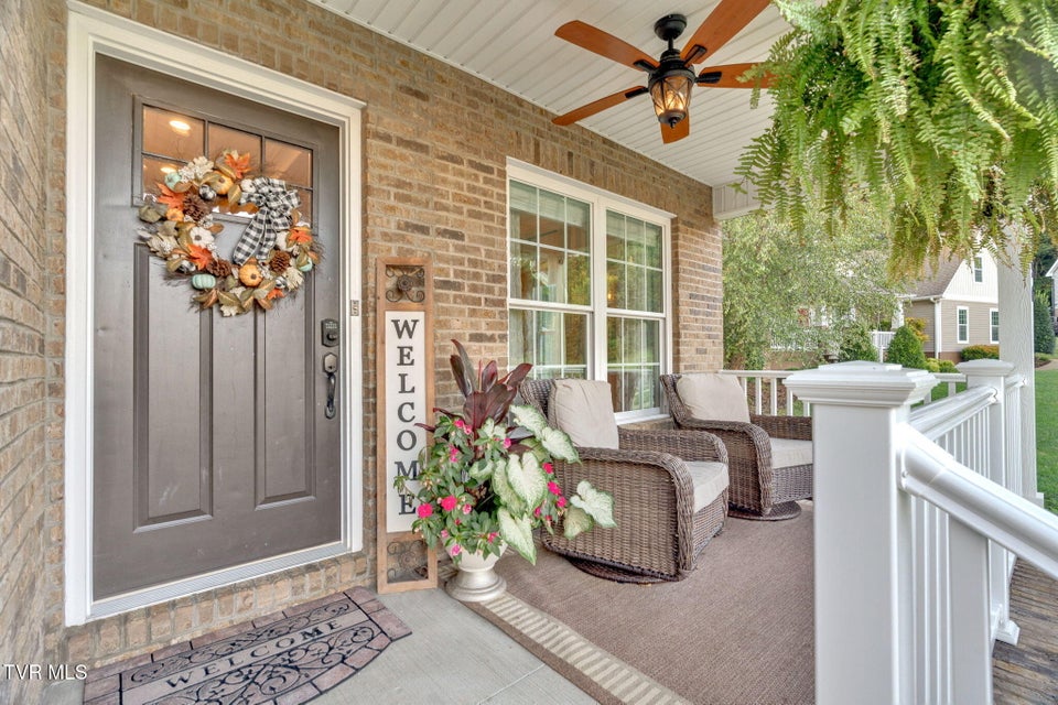 Photo #16: 356 Cameron Court