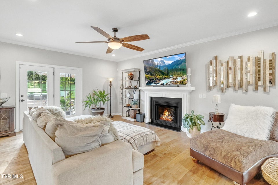 Photo #22: 356 Cameron Court