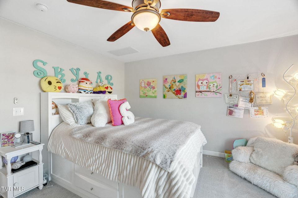 Photo #40: 356 Cameron Court