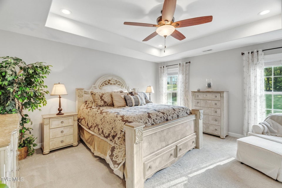 Photo #33: 356 Cameron Court